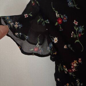 Ralph Lauren Floral Feminine Dress with Cap Flutter Sleeve - VINTAGE